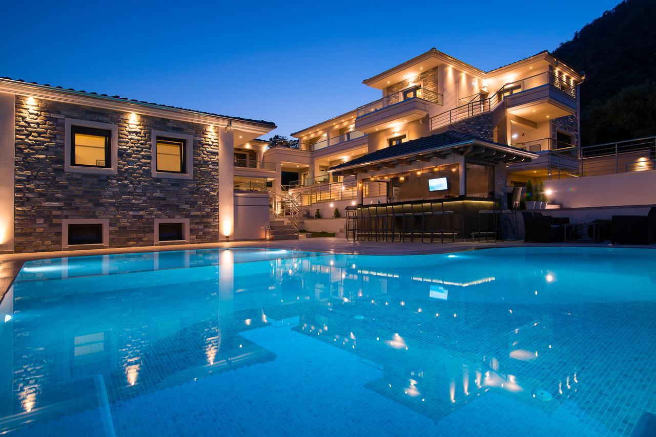 Semiramis Luxury Suites Chrysi Ammoudia Exterior photo